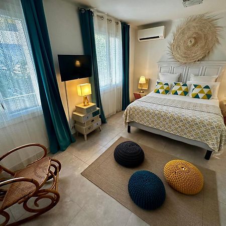 Cassis Village Options Parking And Baby Экстерьер фото