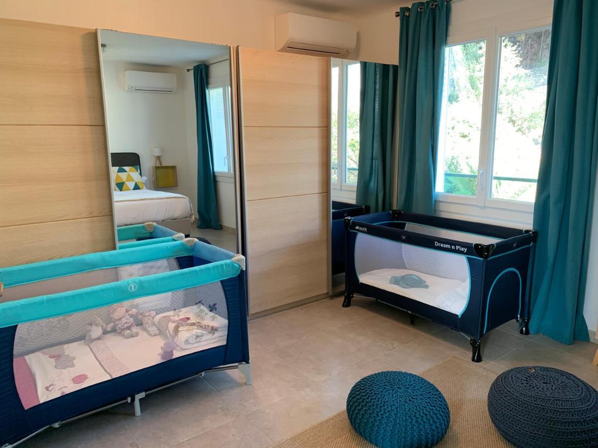 Cassis Village Options Parking And Baby Экстерьер фото